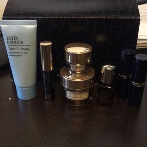 Estée Lauder 7pc. Gift Set NEW